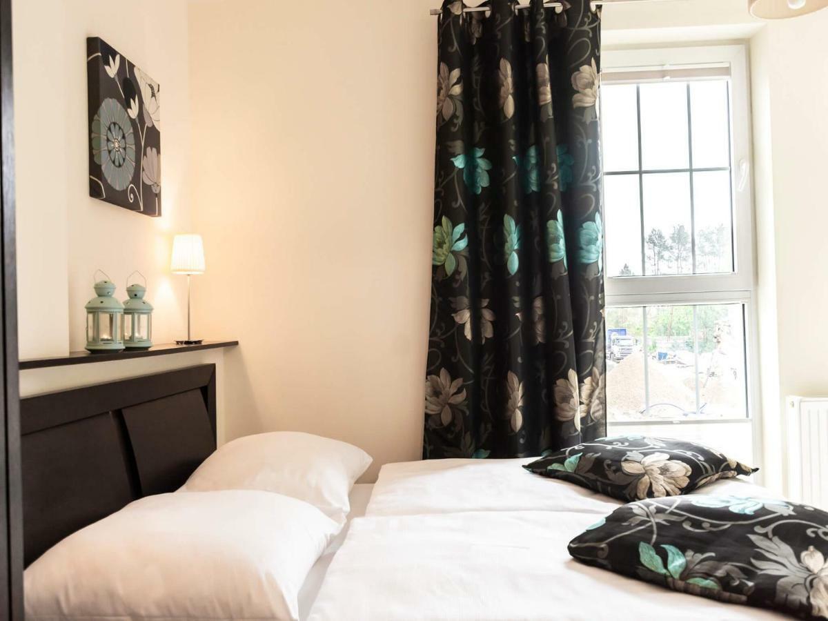 Апартаменты Vacationclub - Rezydencja Bursztyn Apartament 20 Свиноуйсьце Экстерьер фото
